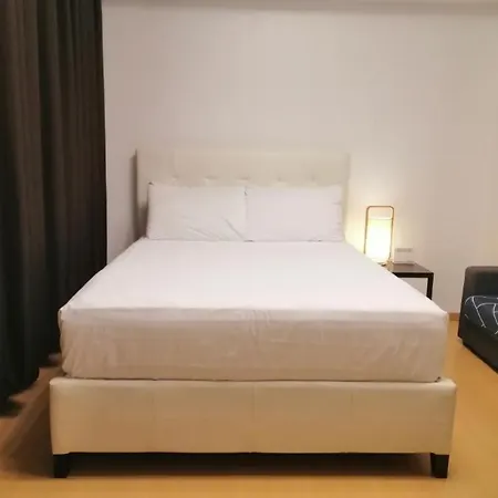 Prime Avant Bgc Location Apartments By Ph Staycation Manila Exterior photo