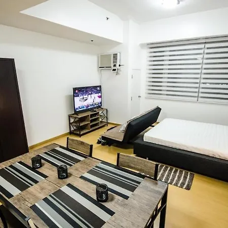 Prime Avant Bgc Location Apartments By Ph Staycation Manila Exterior photo