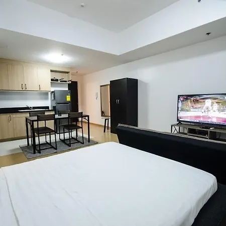 Prime Avant Bgc Location Apartments By Ph Staycation Manila Exterior photo