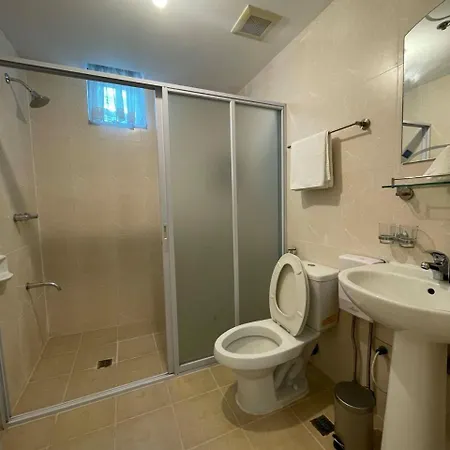 Prime Avant Bgc Location Apartments By Ph Staycation Manila Exterior photo