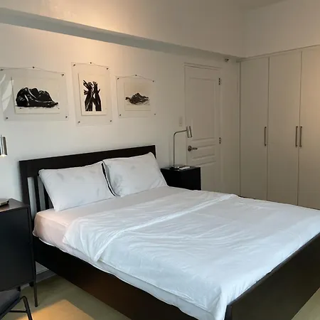 Prime Avant Bgc Location Apartments By Ph Staycation Manila Exterior photo