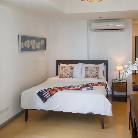 Prime Avant Bgc Location Apartments By Ph Staycation Manila Exterior photo